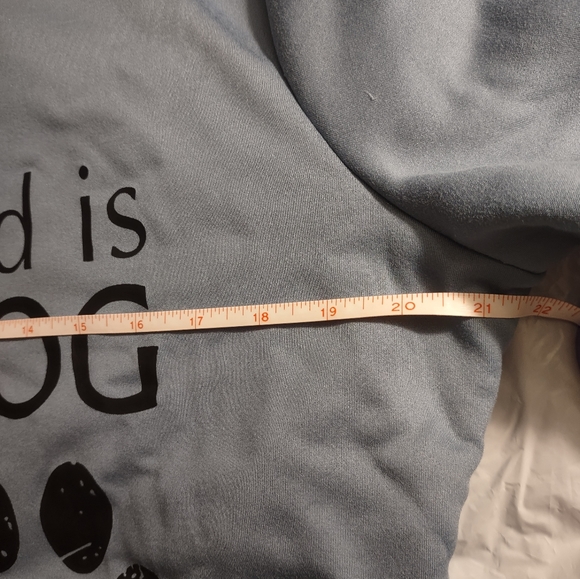 Fuzzy sweatshirt - Picture 2 of 6